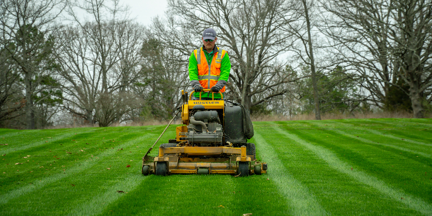 Commercial Lawn Mowing Contractor Near Rolla, Missouri